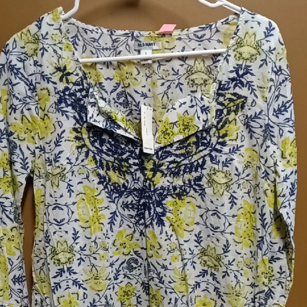 Old Navy Yellow and Blue Floral Long-Sleeve Shift Dress - Picture 3 of 4